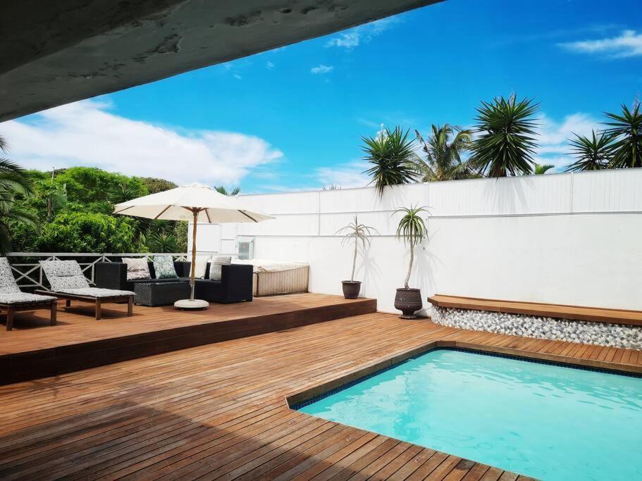 Spacious 4 Bedroom House With Pool Holiday home *